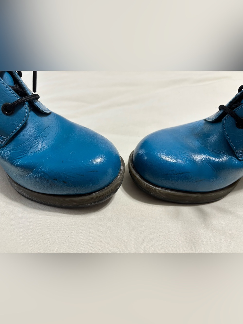 RARE Dr. Martens “Darcie” Blue Floral Embossed Lace-Up Heeled Boots - Sz 10 - Picture 9 of 10